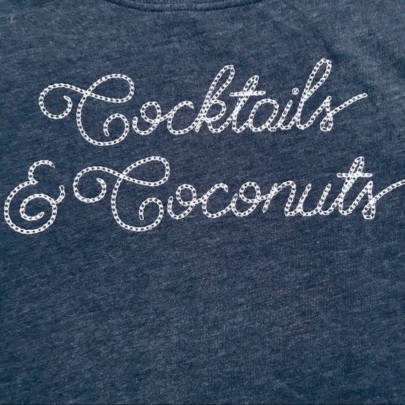 NWT Zoe + Liv COCKTAILS & COCONUTS Sweatshirt L - Picture 6 of 16